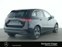 Gebraucht Mercedes B250e Progressive 218 PS (160 kW) 2025 Schwarz Van / Kleinbus