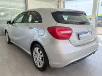Gebraucht Mercedes A200 Urban 156 PS (114 kW) 2015 Silber Kleinwagen