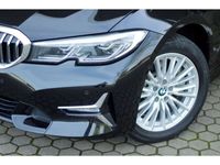 gebraucht BMW 330e Luxury Line xDrive touring/HUD/Navi/Leder