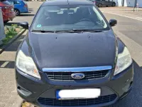 Gebraucht Ford Focus 101 PS (74 kW) 2010 Schwarz Limousine