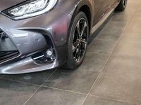 Neu Toyota Yaris Hybrid Style 131 PS (96 kW) 2025 Marlingrau/dach schwarz Kleinwagen