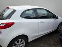 Gebraucht Mazda 2 Impuls 75 PS (55 kW) 2009 Weiß Kleinwagen