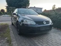 Gebraucht VW Golf V 102 PS (75 kW) 2005 Schwarz Kleinwagen