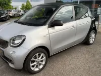 Używany Smart ForFour Passion 90 KM (66 kW) 2018 Czarny Hatchback
