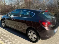Gebraucht Opel Astra 110 PS (80 kW) 2014 Braun Kleinwagen