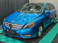 Gebraucht Mercedes B200 156 PS (114 kW) 2014 Blau Kleinwagen