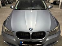 Second-hand BMW 318 Performance 143 CP (105 kW) 2010 Albastru Berlinǎ
