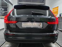 Gebraucht Volvo V60 Momentum 150 PS (110 kW) 2020 Grau Kombi
