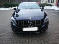 Gebraucht Mercedes A180 Urban 123 PS (90 kW) 2014 Schwarz Limousine