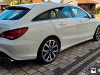 Gebraucht Mercedes CLA180 122 PS (89 kW) 2015 Schwarz Limousine