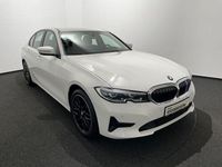 Gebraucht BMW 330 Advantage 258 PS (189 kW) 2019 Weiß Limousine