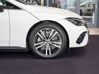 Gebraucht Mercedes EQE350 Premium 214 kW (292 PS) 2022 Manufaktur opalithweiß bright Limousine