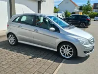 Gebraucht Mercedes B200 136 PS (100 kW) 2008 Silber Van / Kleinbus