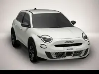 Neu Fiat 600 Red 114 kW (156 PS) 2025 Weiß SUV