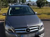 Gebraucht Mercedes B180 122 PS (89 kW) 2014 Silber Kleinwagen