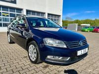 Gebraucht VW Passat 122 PS (89 kW) 2011 Blau Kombi