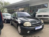 Używany Renault Clio II Authentique 75 KM (55 kW) 2001 Czarny Sedan/Limuzyna