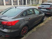 Gebraucht Ford Focus Trend 125 PS (91 kW) 2015 Schwarz Limousine