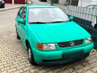 Gebraucht VW Polo 60 PS (44 kW) 1999 Grün Kleinwagen