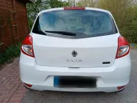 Gebraucht Renault Clio 75 PS (55 kW) 2014 Weiß Kleinwagen