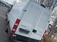 Gebraucht Iveco Daily 2014 Weiß Van / Kleinbus