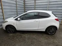 Usata Mazda 2 86 CV (63 kW) 2009 Bianco Utilitaria