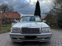 Gebraucht Mercedes C180 122 PS (89 kW) 1997 Silber Limousine