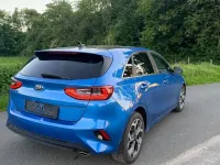 Gebraucht Kia Ceed 140 PS (102 kW) 2019 Blau Kleinwagen