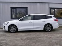 Neu Ford Focus ST-Line 155 PS (114 kW) 2025 Frozen white (weiß) Kombi
