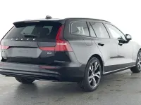 Gebraucht Volvo V60 Plus 197 PS (144 kW) 2025 Onyx schwarz Kombi