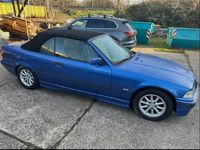 Gebraucht BMW 320 Cabriolet 150 PS (110 kW) 1998 Blau Cabrio