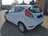Gebraucht Ford Fiesta 65 PS (47 kW) 2013 Weiß Kleinwagen