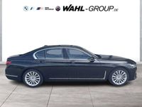 gebraucht BMW 750 i xDrive | Glasdach AHK Navi Head-Up Laserlicht