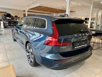 Gebraucht Volvo V60 145 PS (106 kW) 2024 Kombi