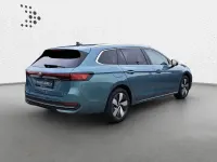 Gebraucht VW Passat Business 150 PS (110 kW) 2025 Grün Limousine