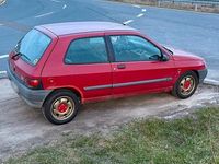 Second-hand Renault Clio 54 CP (39 kW) 1996 Roșu Hatchback