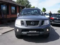 Gebraucht Nissan Navara XE 190 PS (139 kW) 2011 Blau Pickup