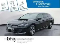 Gebraucht VW Passat 150 PS (110 kW) 2025 Schwarz (grenadillschwarz metallic) Kombi