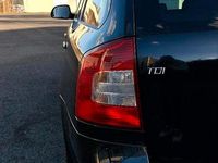 Gebraucht Skoda Octavia 105 PS (77 kW) 2011 Schwarz Kombi