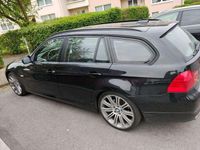 Gebraucht BMW 320 184 PS (135 kW) 2010 Schwarz Kombi
