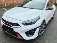 Gebraucht Kia ProCeed GT GT 204 PS (150 kW) 2022 Weiß Kleinwagen