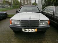 gebraucht Mercedes 190 W 201 D 2,5 Liter Automatik, Motor defekt, weiß