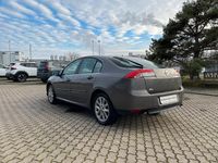 Gebraucht Renault Laguna III Dynamique 150 PS (110 kW) 2008 Silber Limousine