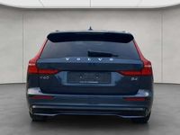Gebraucht Volvo V60 Plus 197 PS (144 kW) 2025 Denim blaumetallic Kombi