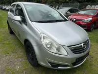 Gebraucht Opel Corsa Edition 80 PS (58 kW) 2009 Starsilber/silver iii (metallic) Kleinwagen