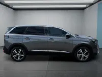 Gebraucht Peugeot 5008 Allure 136 PS (100 kW) 2024 Grau SUV