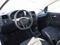 Gebraucht VW Polo Trendline 60 PS (44 kW) 2015 Weiß Kleinwagen