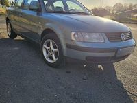 Second-hand VW Passat Basis 125 CP (91 kW) 2000 Berlinǎ