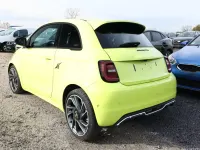Neu Abarth 500e Turismo 114 kW (155 PS) 2025 Acid green Kleinwagen