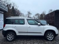 Gebraucht Skoda Yeti Adventure 105 PS (77 kW) 2013 Weiß SUV
